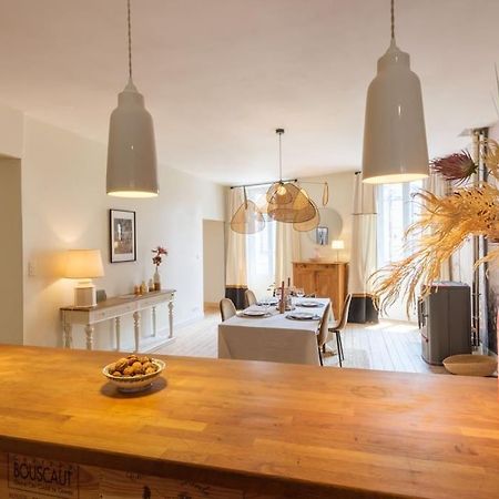 Appartement Avec Son Patio Dans Centre Historique De Bourg المظهر الخارجي الصورة