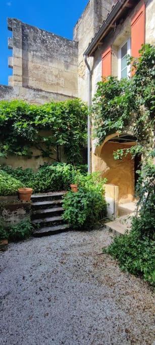 Appartement Avec Son Patio Dans Centre Historique De Bourg المظهر الخارجي الصورة