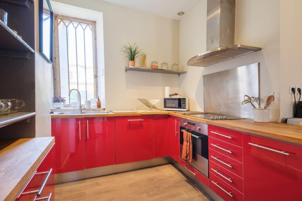 Appartement Avec Son Patio Dans Centre Historique De Bourg المظهر الخارجي الصورة