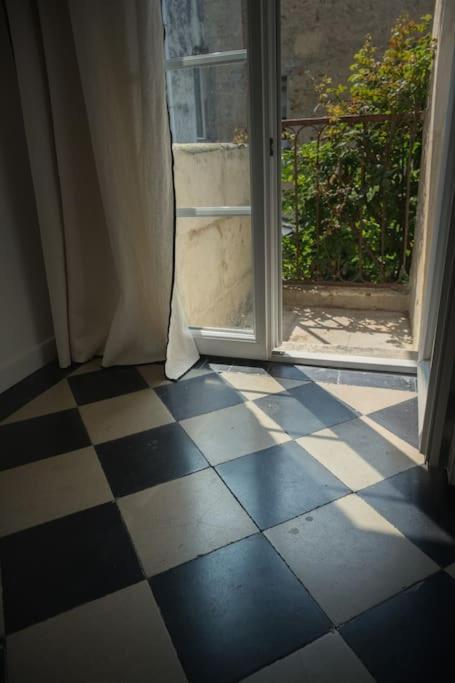 Appartement Avec Son Patio Dans Centre Historique De Bourg المظهر الخارجي الصورة